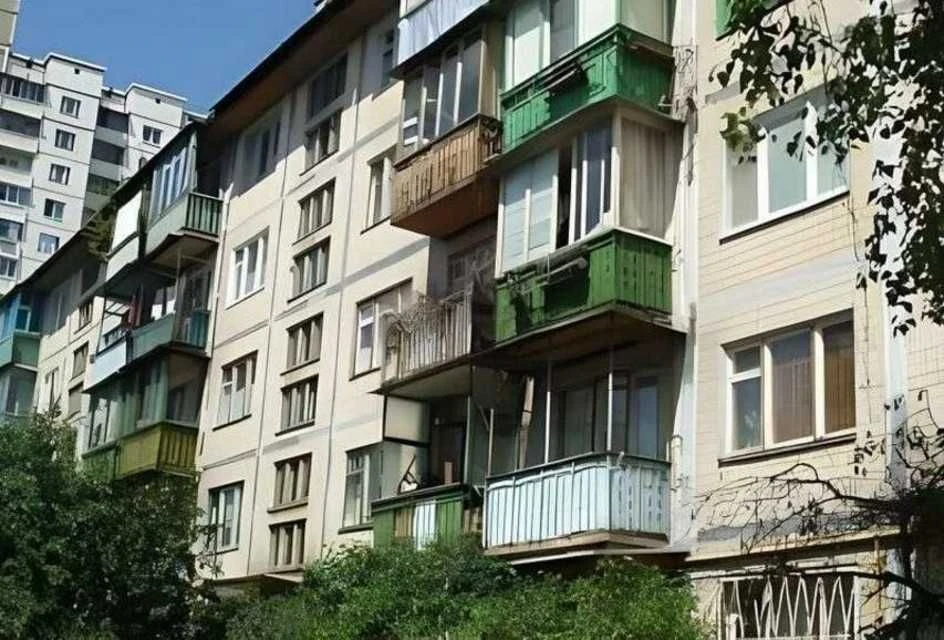 Продаж 4-кімн. Миропільська вул. 23/16