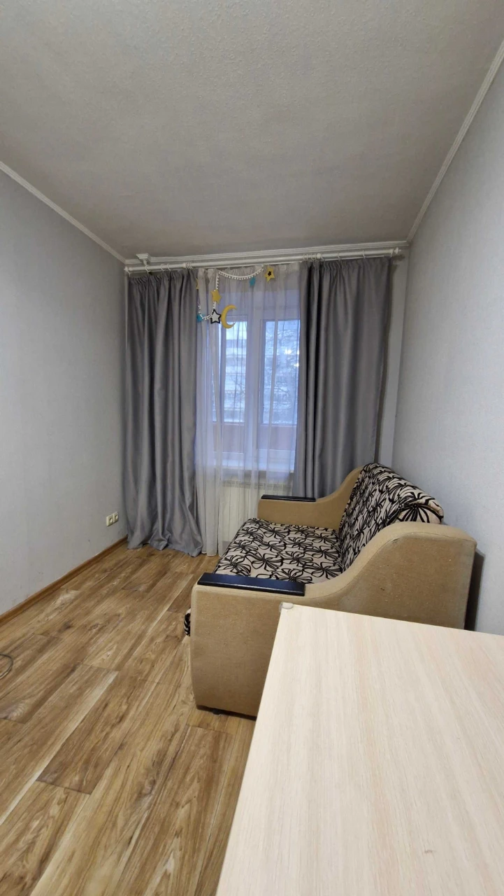 Продам 2 ком квартиру метро 23 Августа, ул. 23 Августа 8