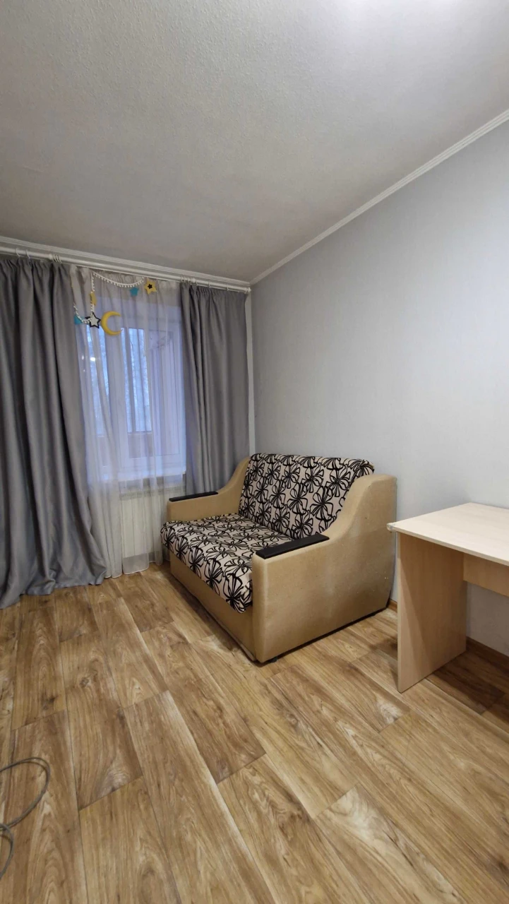 Продам 2 ком квартиру метро 23 Августа, ул. 23 Августа 8