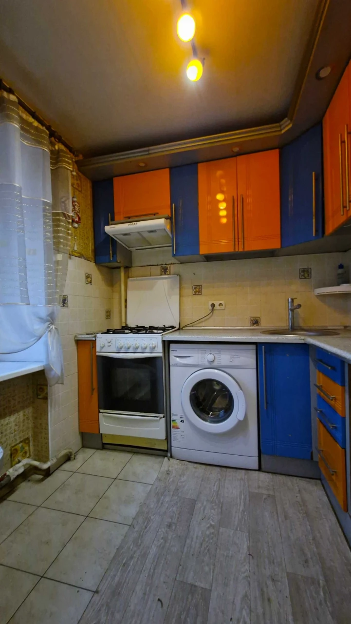 Продам 2 ком квартиру метро 23 Августа, ул. 23 Августа 8