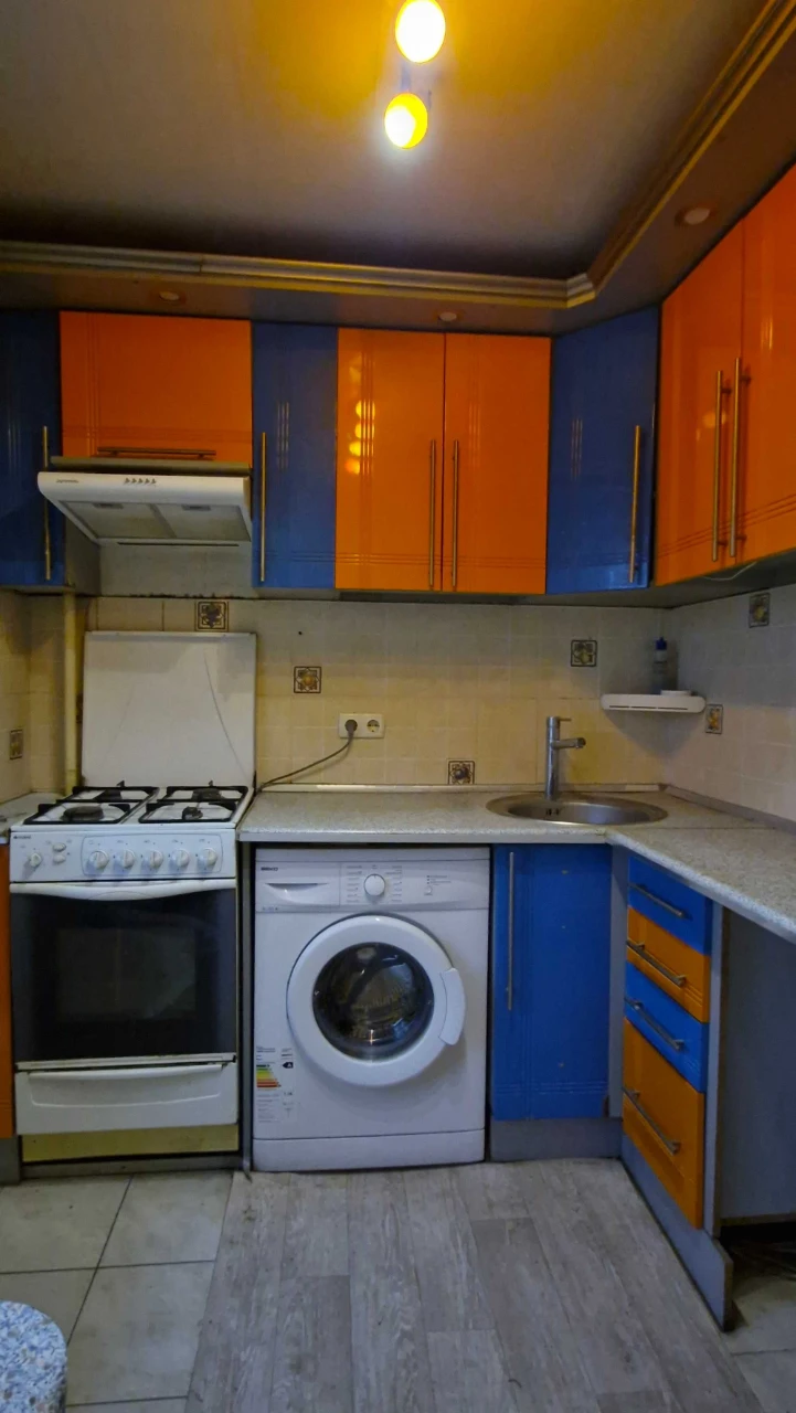 Продам 2 ком квартиру метро 23 Августа, ул. 23 Августа 8