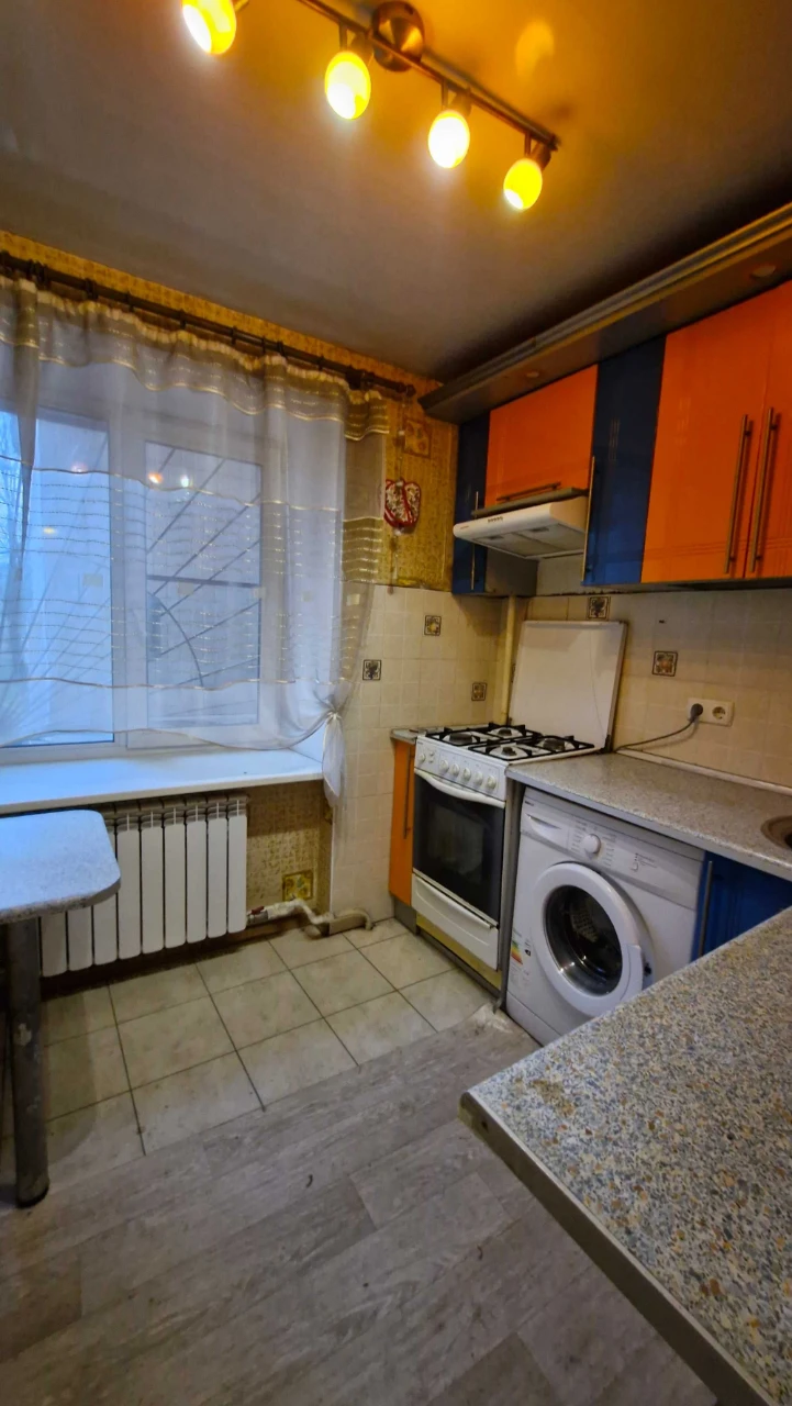 Продам 2 ком квартиру метро 23 Августа, ул. 23 Августа 8