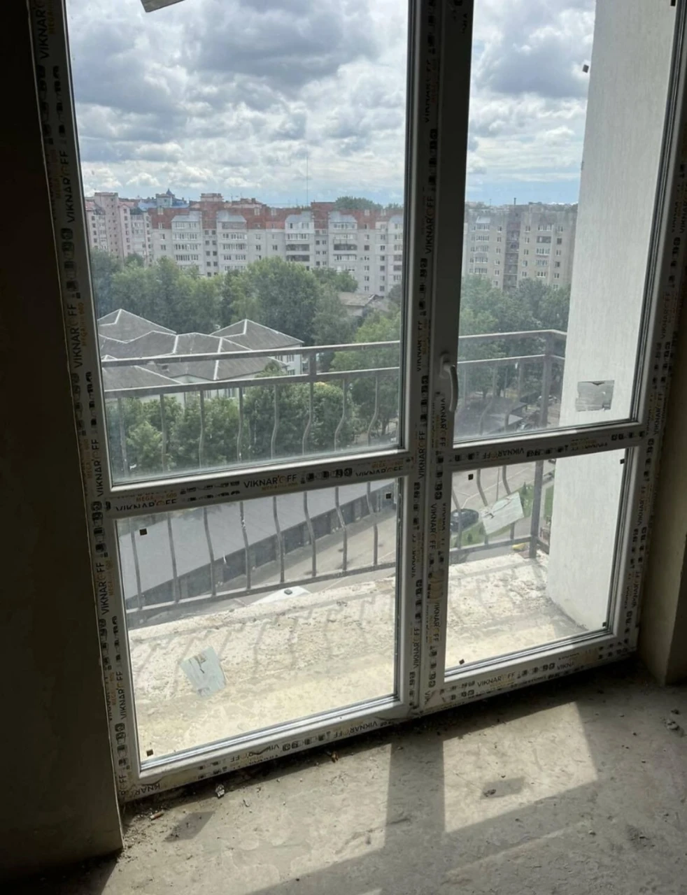 Продається простора здана 2-кімнатна квартира