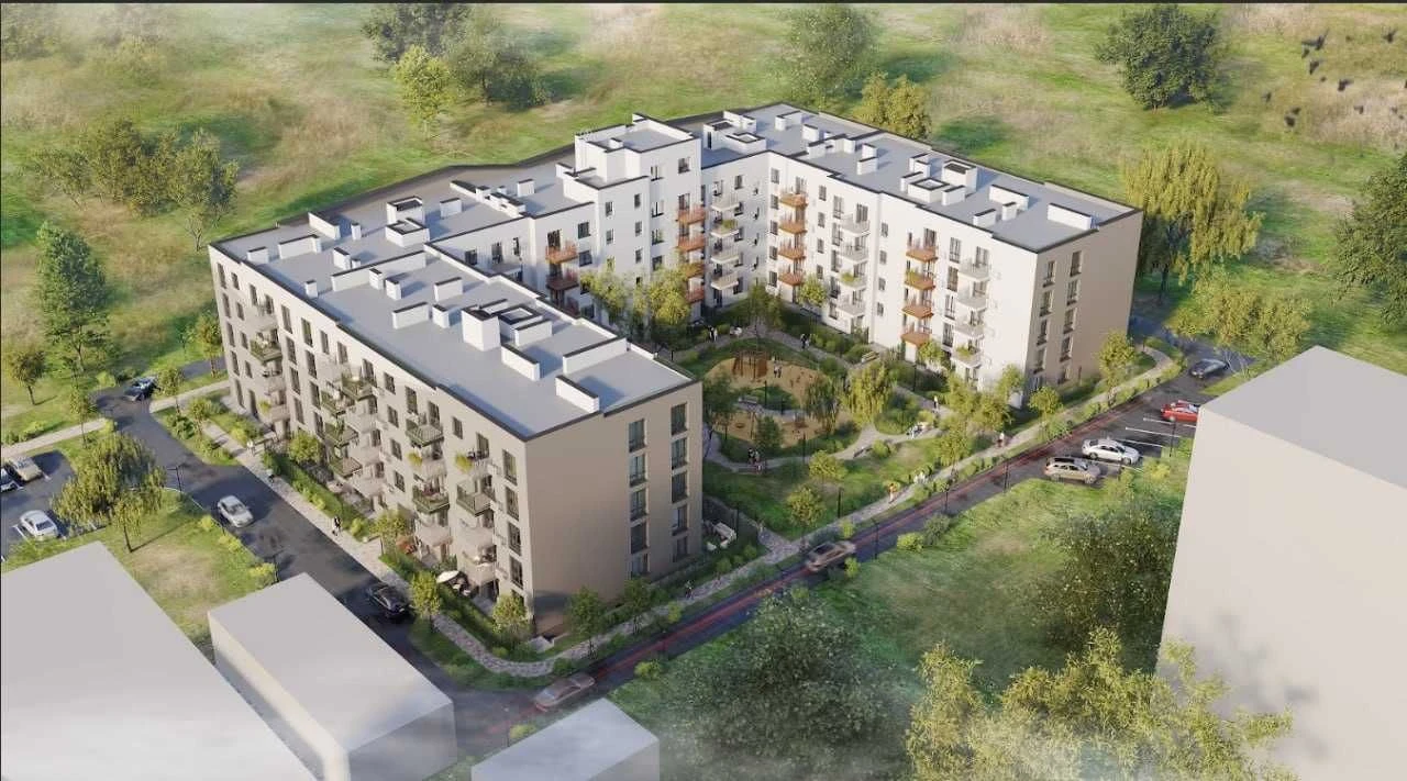 Продам двокімнатну квартиру з власним міні двориком