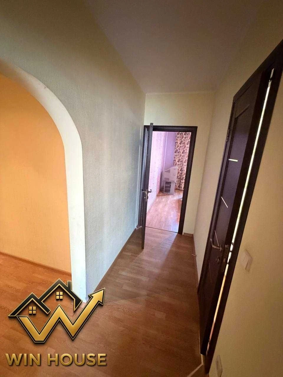 продаж квартири вул. Порика 7-А, поряд Сільпо, скоро метро,