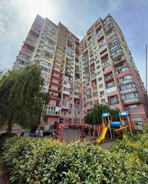1-комнатная квартира 44 м² возле центра | Балкон | Генератор |