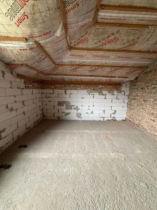 Продаж будинку 180 м² + гараж | 10 соток | біля озера | кому