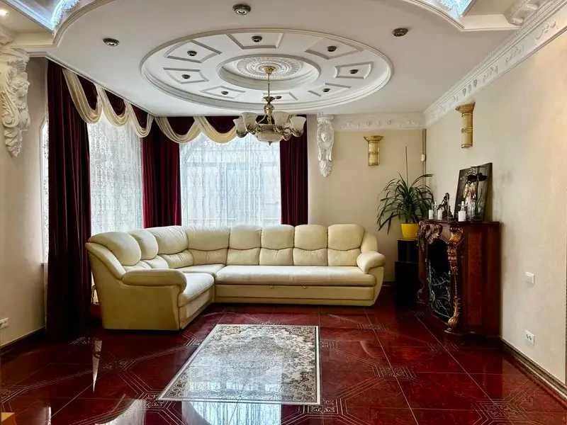 Дом 460М² на Фонтана • Камин, бильярдная, тренажерный зал •