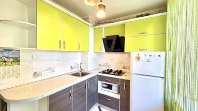 Продам 2 комнатную квартиру‼️Метро Студенська ‼️520мкр-н (93