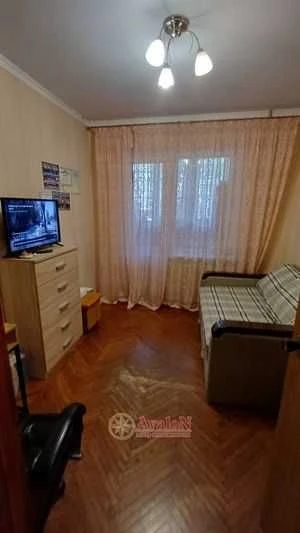 Продам трехкомнатную по Крымской, поселок Котовского