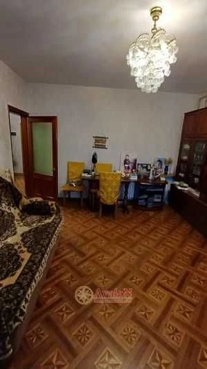 Продам трехкомнатную по Крымской, поселок Котовского