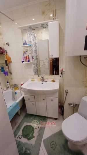 Продам трехкомнатную по Крымской, поселок Котовского