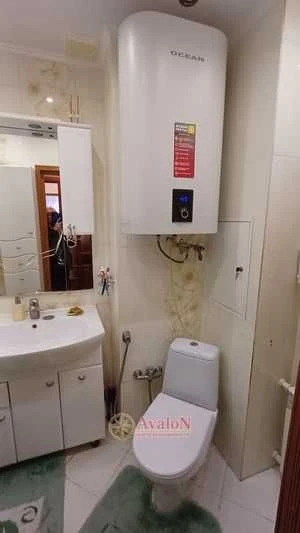 Продам трехкомнатную по Крымской, поселок Котовского