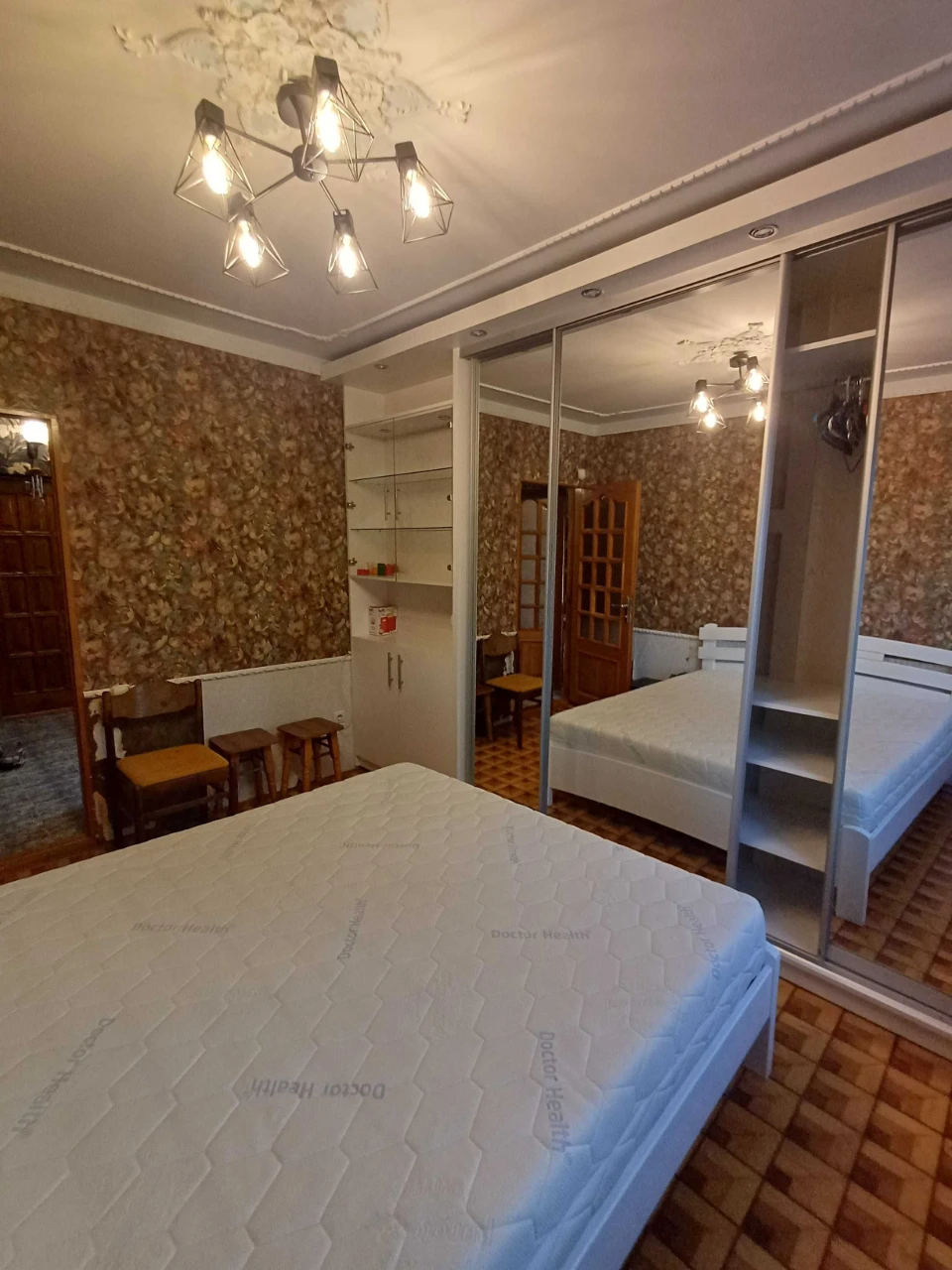3-кімнатна квартира на Таїрова — 70 м², три окремі кімнати -