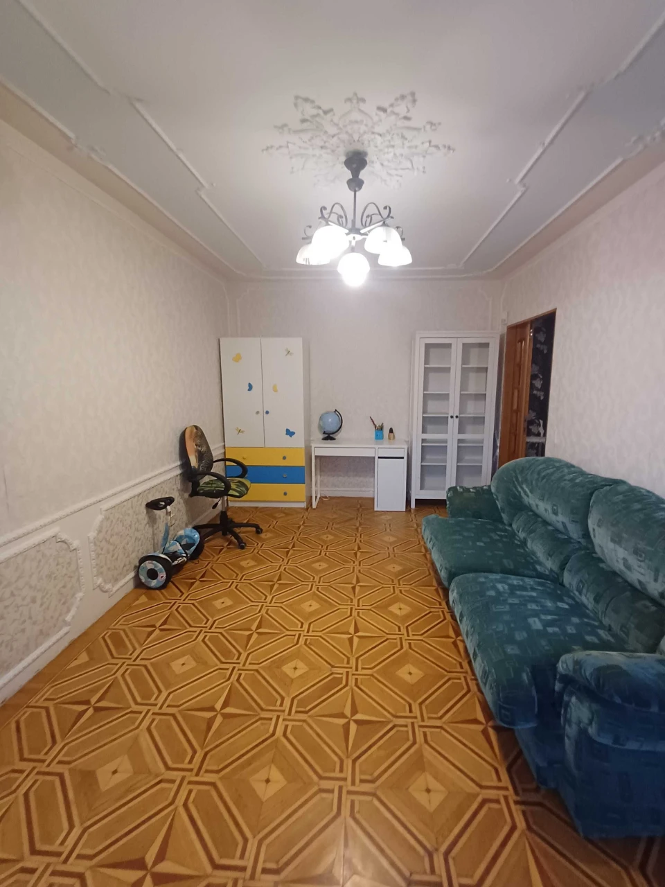 3-кімнатна квартира на Таїрова — 70 м², три окремі кімнати -