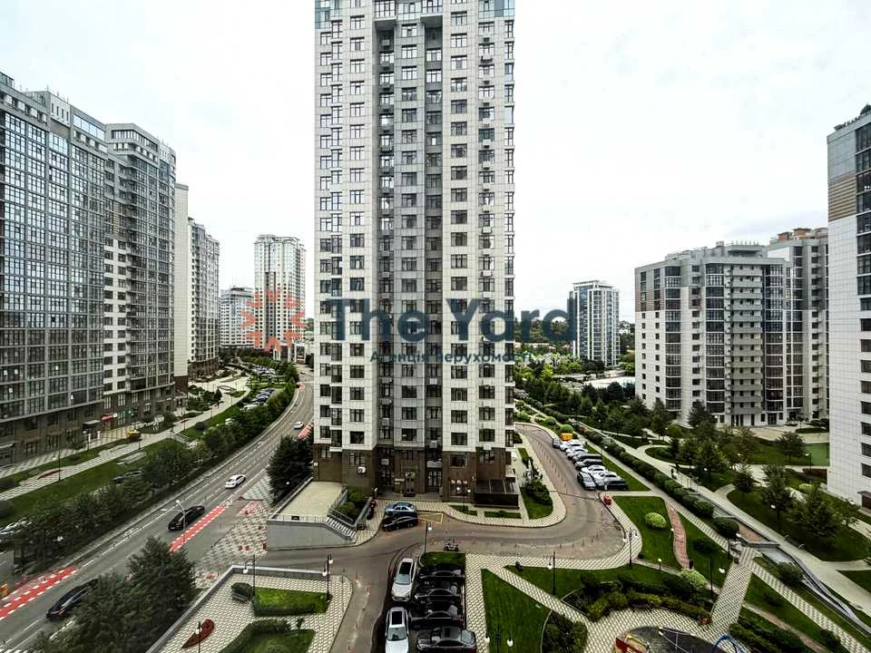 Квартира. Київ, Андрія Верхогляда вул.