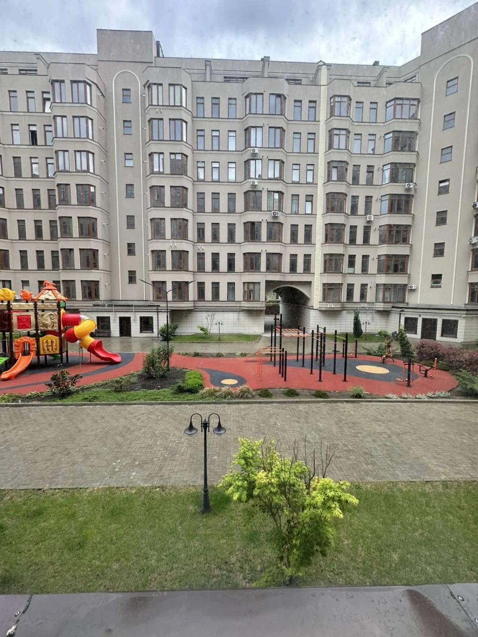 Продается 2-х ком кв-ра площадью 63 м² на высоком первом эта