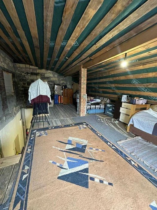 Продам 2 комнатный флигель, Молдаванка.