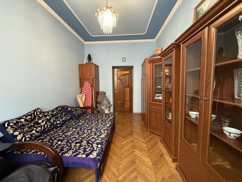 Продаж 3-кімнатної квартири  по вулиці Ярослава Мудрого