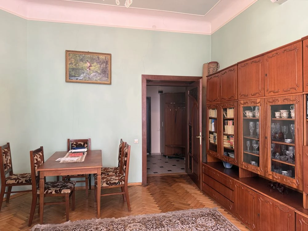 Продаж 3-кімнатної квартири  по вулиці Ярослава Мудрого