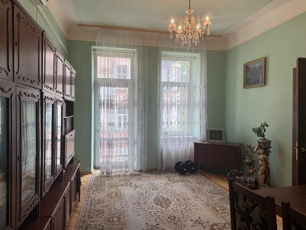 Продаж 3-кімнатної квартири  по вулиці Ярослава Мудрого