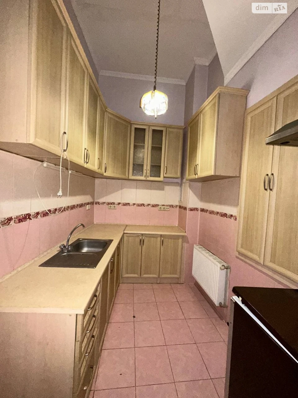 Продаж Квартира Площа Ринок
