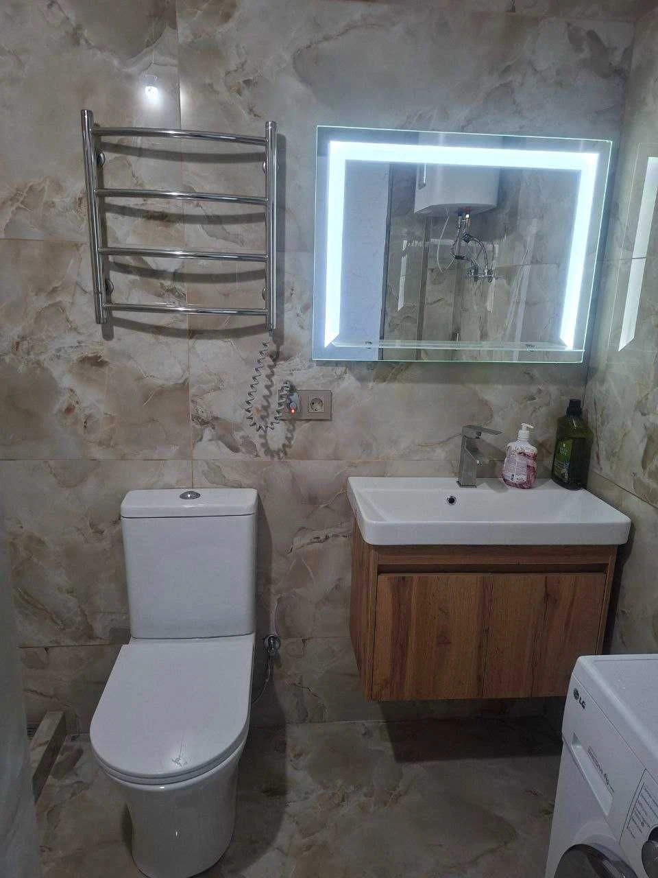 Продам 1-кімнатну квартиру в заселеному ЖК за 12 хв пішки м.
