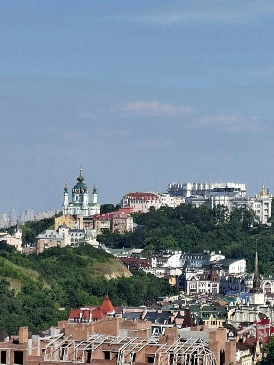 Продам 1-кімнатну квартиру в заселеному ЖК за 12 хв пішки м.