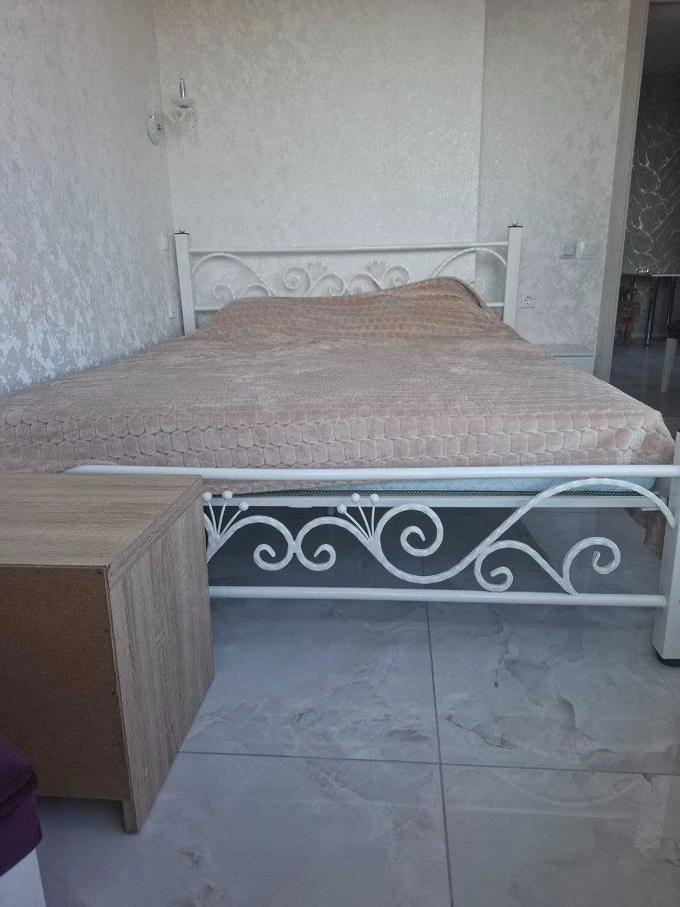 Продам 1-кімнатну квартиру в заселеному ЖК за 12 хв пішки м.