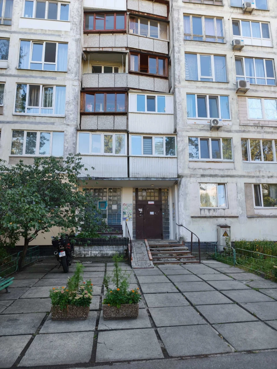 3к по вул.Ензузіастів 13 , Русанівка, м.Лівобережна