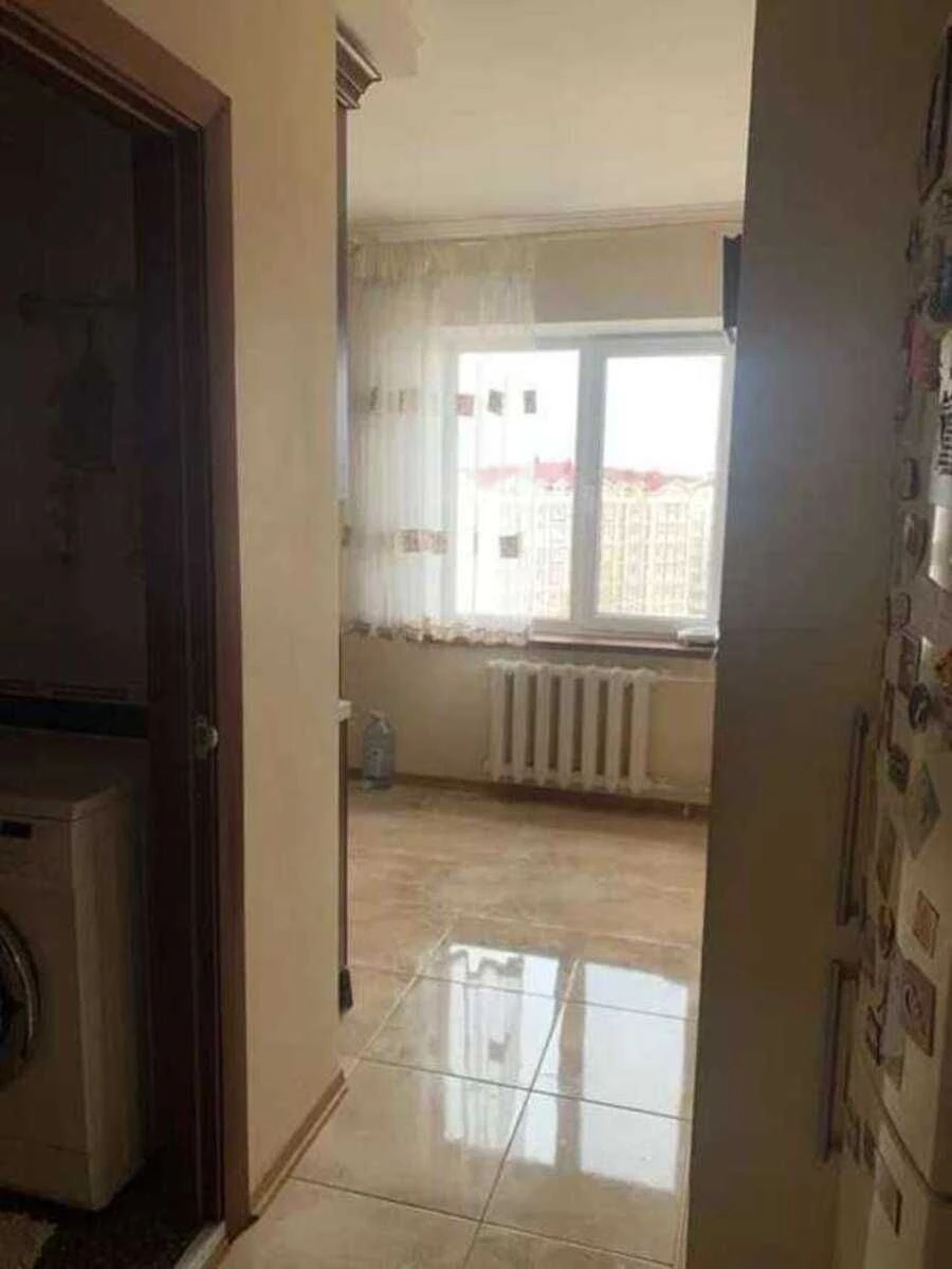 Продам простору 3-кімнатну квартиру 76 м², район "Теремки-2"
