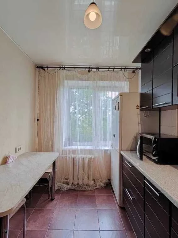 Продам 3-комнатную квартиру на Калиновой