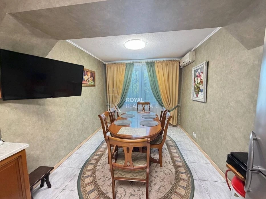 Борщагівка. Продам 3-к квартиру по вул. Дмитра Чижевського (
