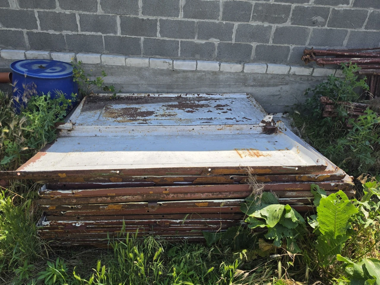 Гараж металевий розібраний