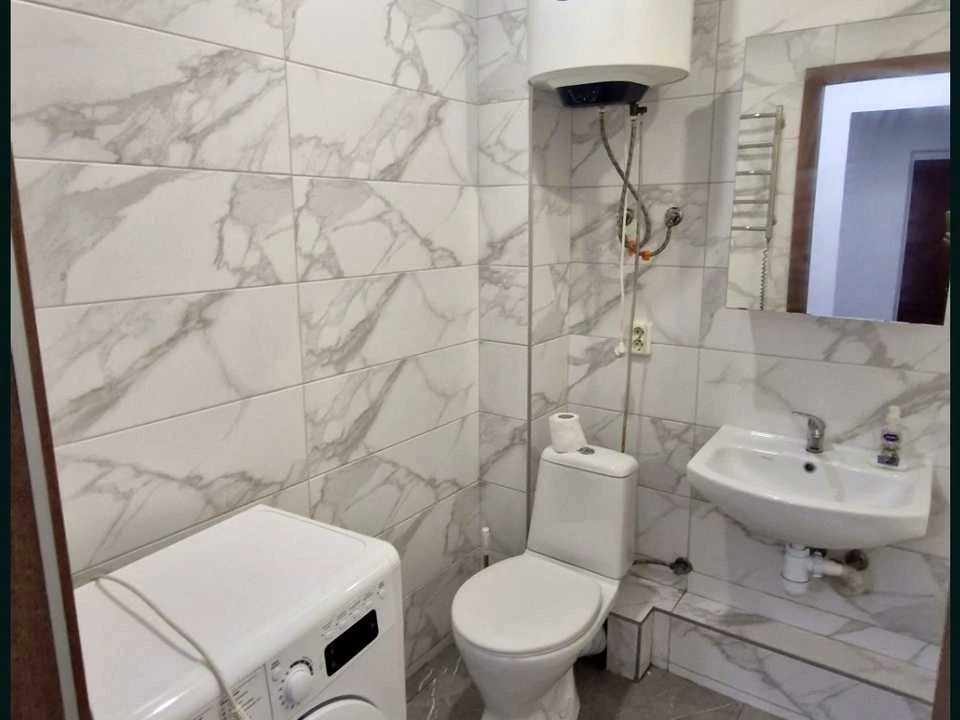 Квартира. Київ, Ревуцького вул.