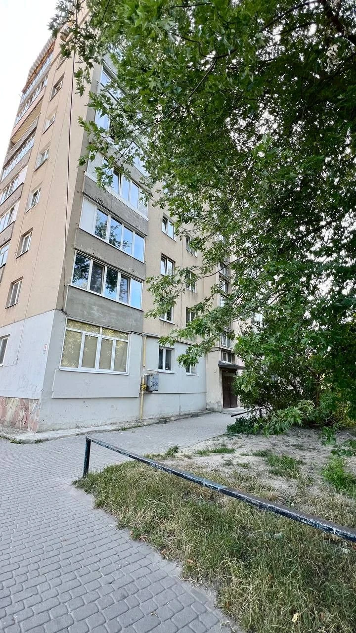 Продаж 1 кімнатної квартири вул. Торф'яна