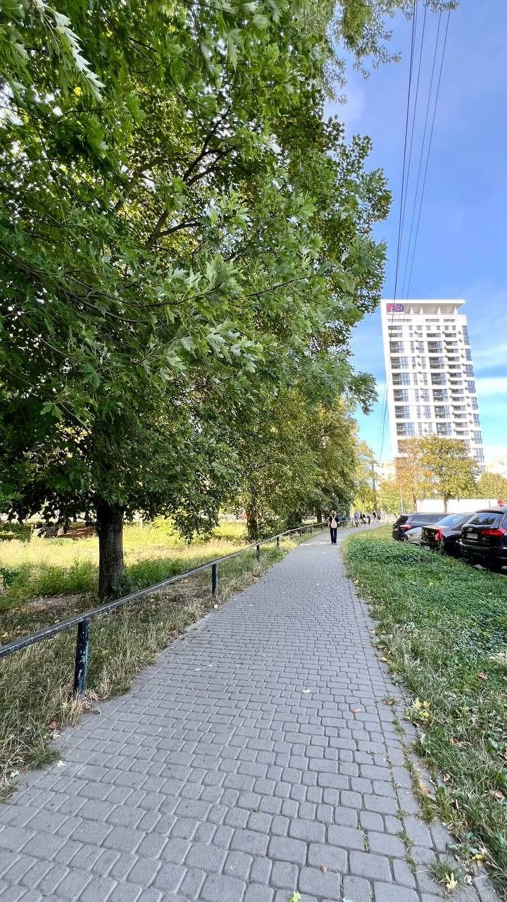 Продаж 1 кімнатної квартири вул. Торф'яна
