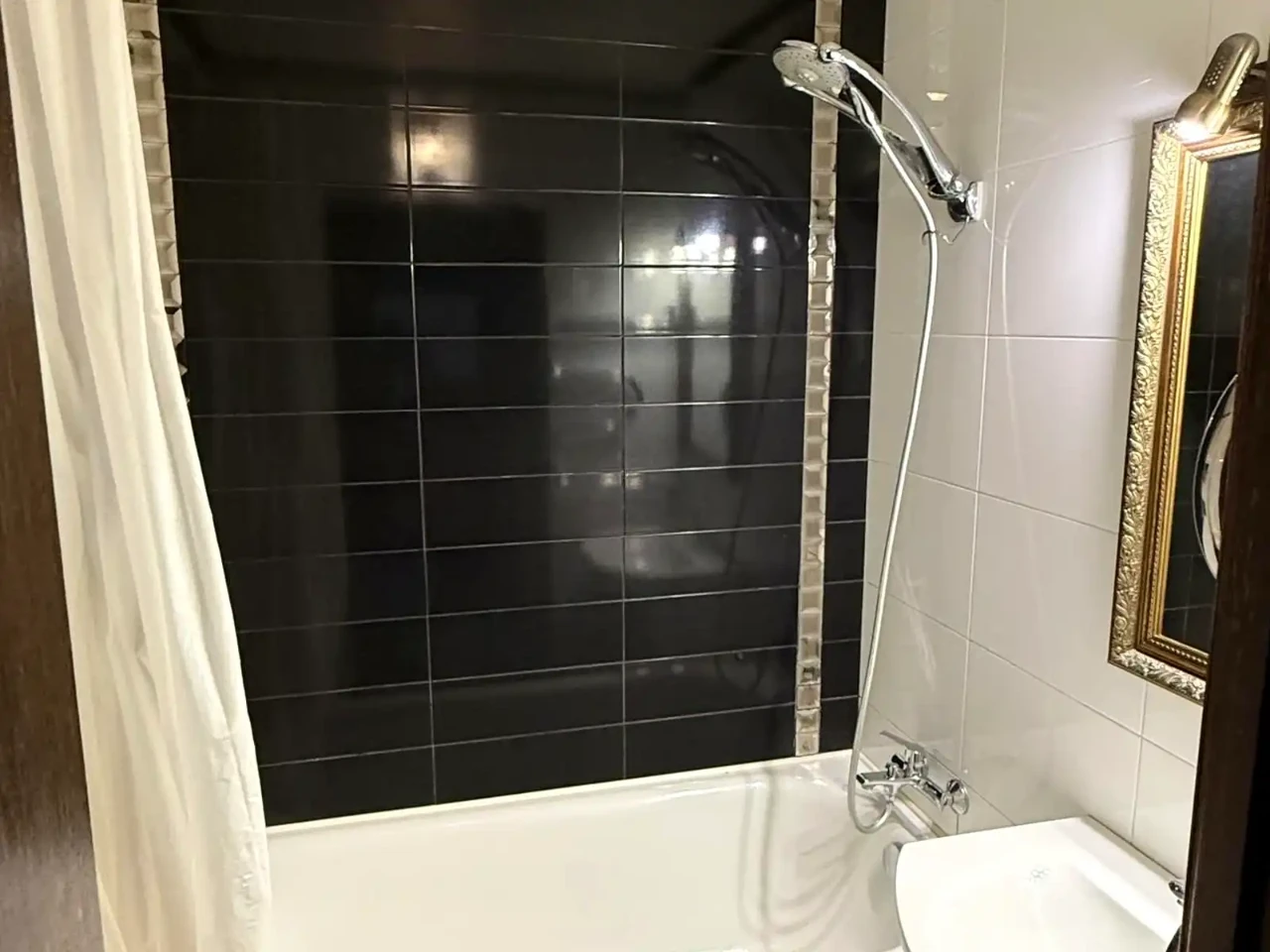Продаж квартири 2-кімн. 51.4 м² 6/9 пов.