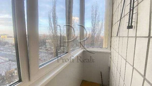 1-room apartment for sale 32 m², Andriia Holovka St., 1
