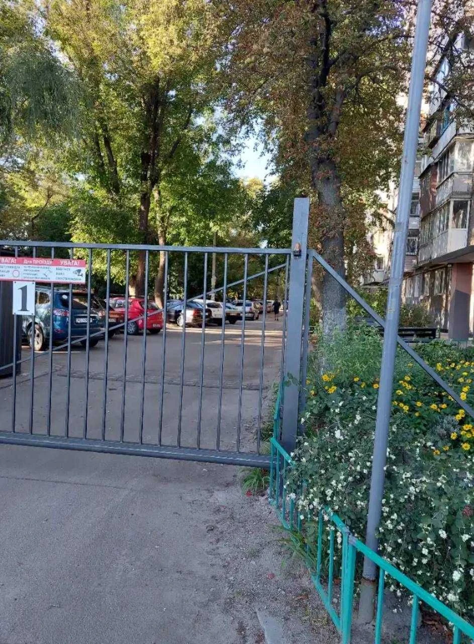 Продам 2к квартиру проспект Слобожанський (Воронцовський)  М