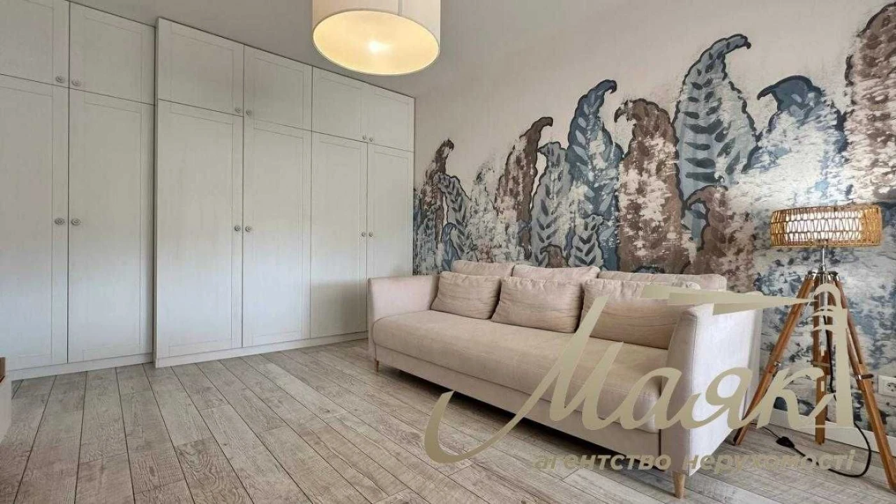 Продаж 2-кімнатної квартири 39 м², вул.Героїв Дніпра, 40А, О