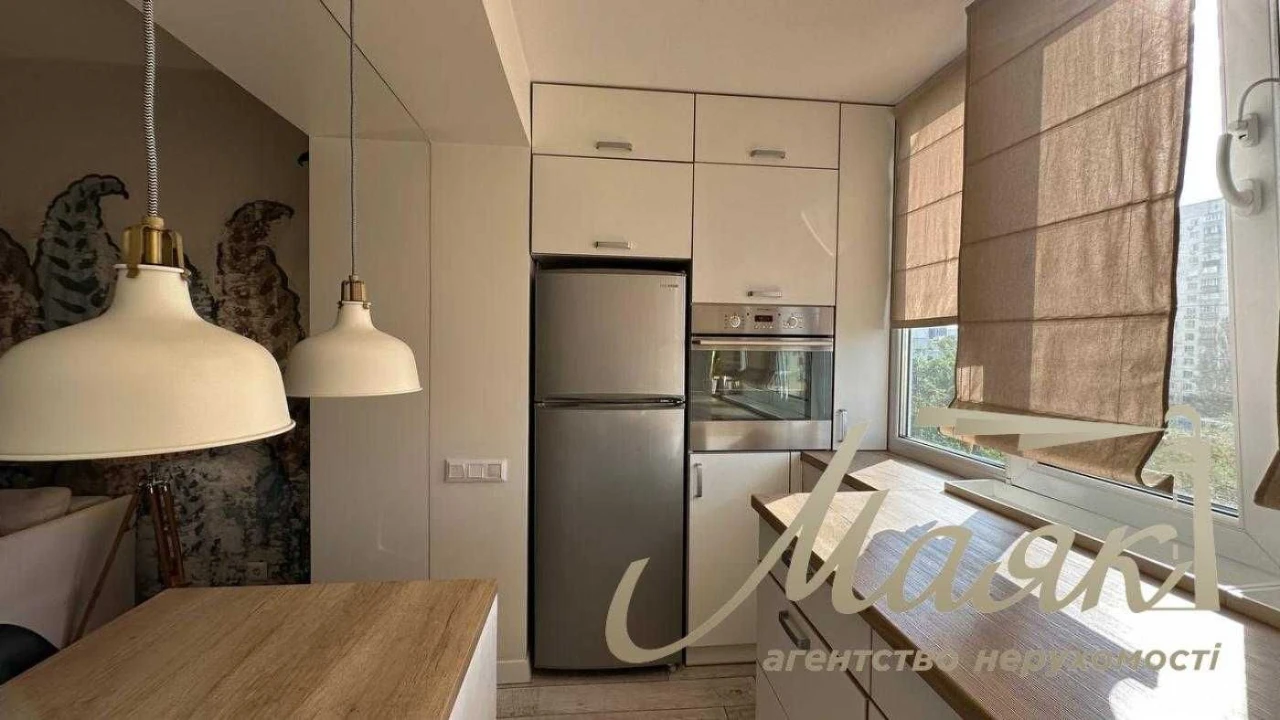 Продаж 2-кімнатної квартири 39 м², вул.Героїв Дніпра, 40А, О