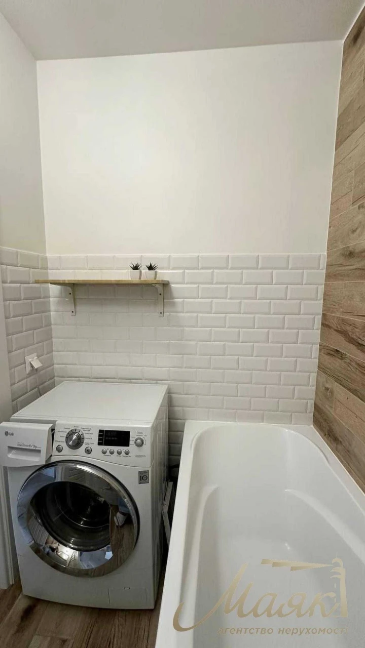 Продаж 2-кімнатної квартири 39 м², вул.Героїв Дніпра, 40А, О