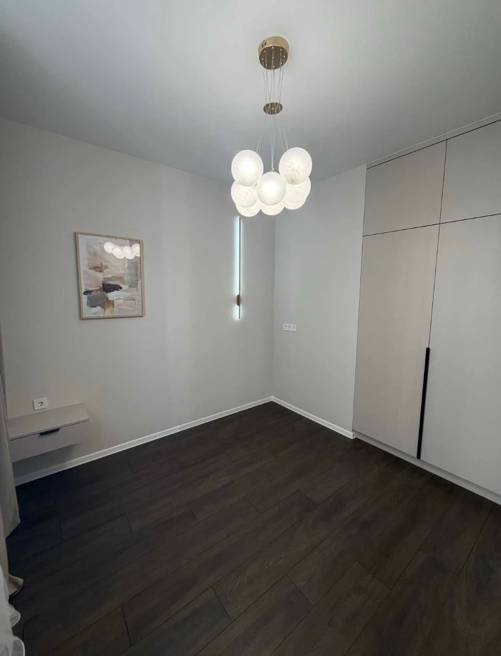 Продам 2-к квартиру на Краснова, Кадор