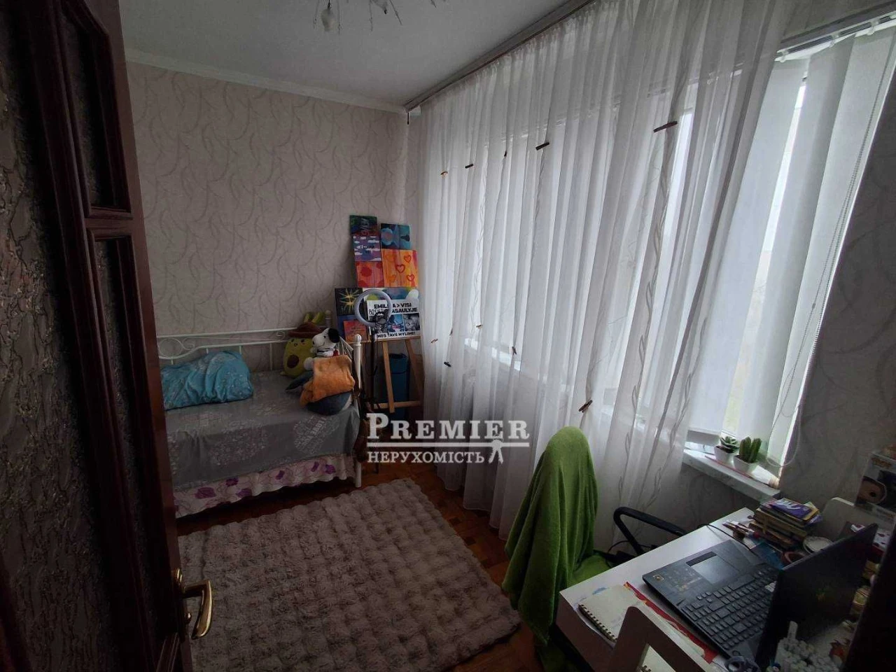 Продам 4-кімнатну квартиру 62 кв.м
