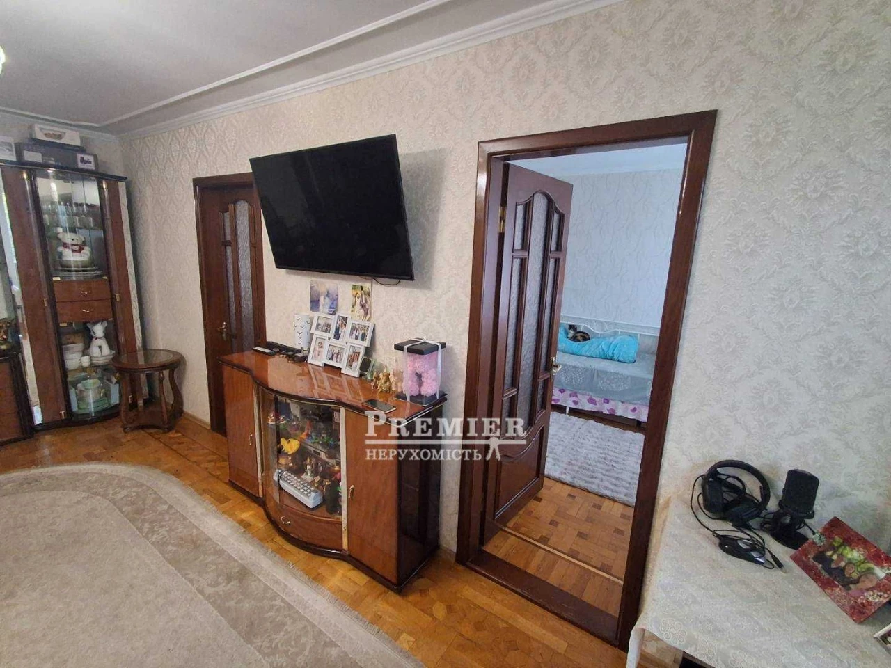 Продам 4-кімнатну квартиру 62 кв.м
