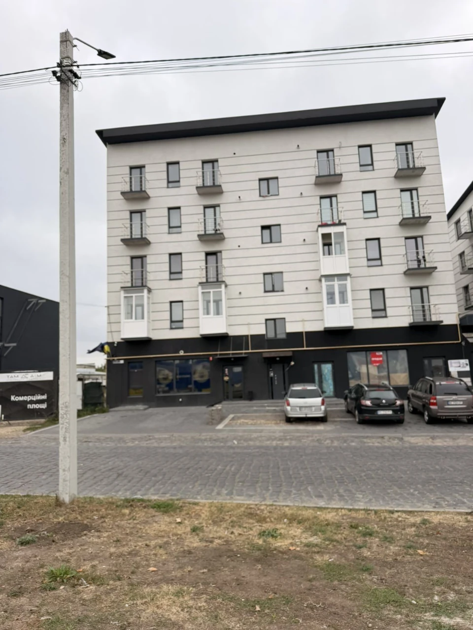 Продаж 2к квартири 57.6кв.м на вул.Поліська 8Б