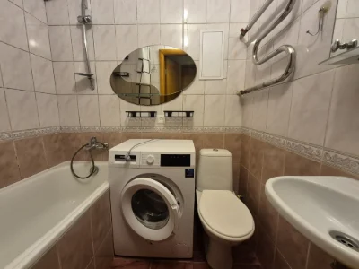 Продам 1-кімнатну,  Нивки,вул. Мрії 5в