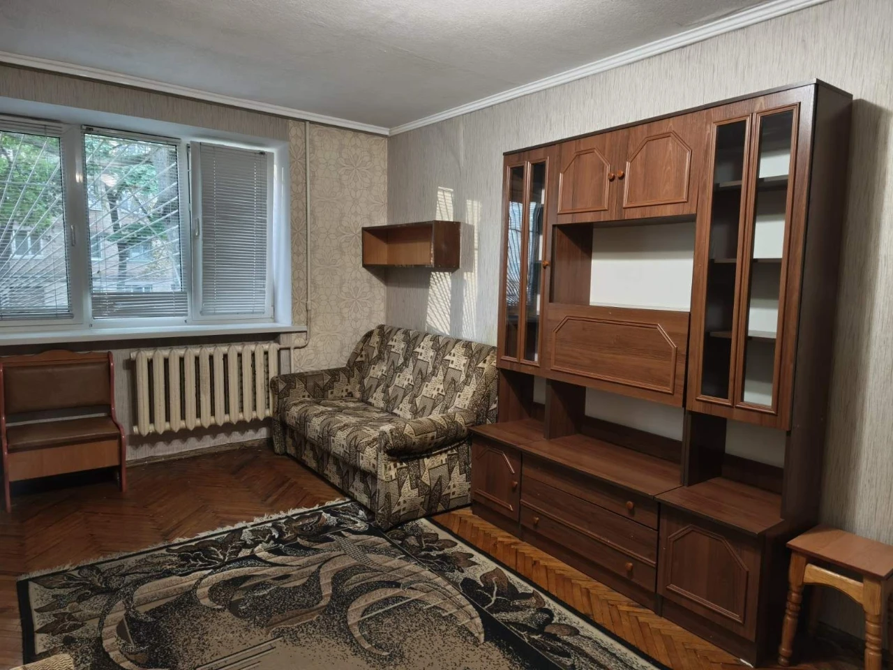 Продам 1-кімнатну,  Нивки,вул. Мрії 5в