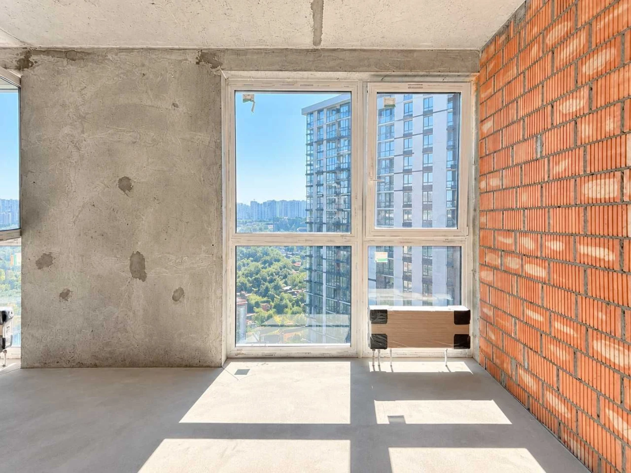 ТЕРМІНОВИЙ ПРОДАЖ квартири 119 м²  в ЖК Зарічний, 9 БУДИНОК,